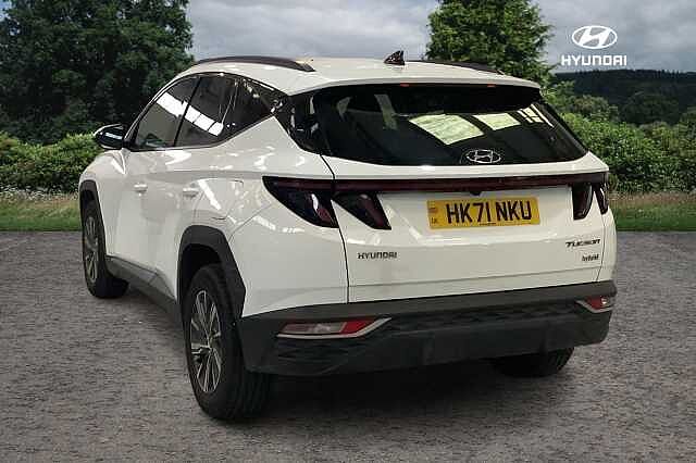 Hyundai TUCSON T-GDI SE CONNECT White