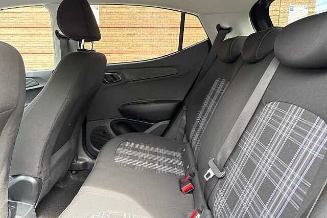 Hyundai i10 1.2 [79] Premium 5dr Auto [Nav]