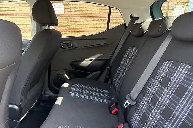Hyundai i10 1.2 [79] Premium 5dr Auto [Nav]