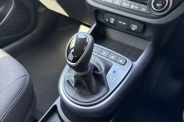 Hyundai i10 1.2 [79] Premium 5dr Auto [Nav]