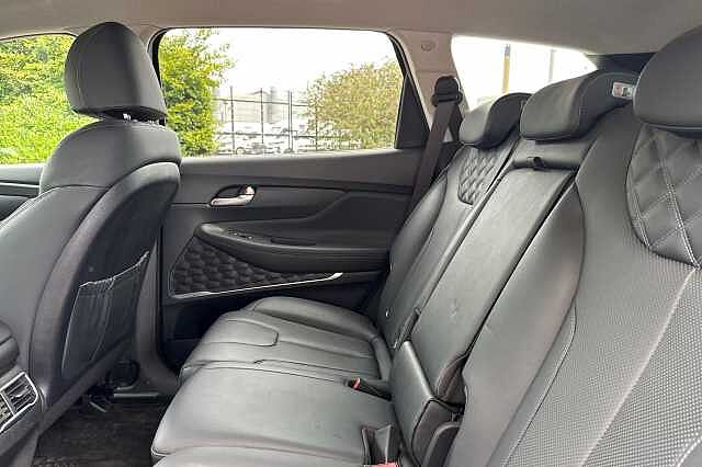 Hyundai SANTA FE 1.6 TGDi Hybrid Premium 5dr Auto Magnetic Force