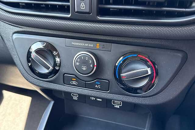 Hyundai i10 1.0 [63] Advance 5dr Auto [Nav]