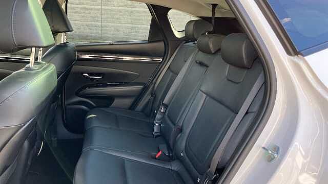 Hyundai TUCSON 1.6 TGDi Plug-in Hybrid Ultimate 5dr 4WD Auto Estate White