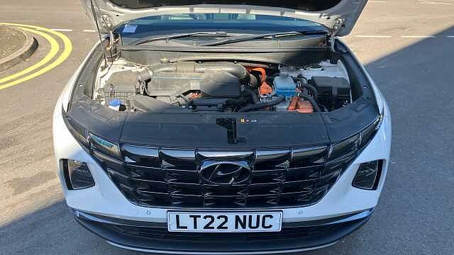 Hyundai TUCSON 1.6 TGDi Plug-in Hybrid Ultimate 5dr 4WD Auto Estate White