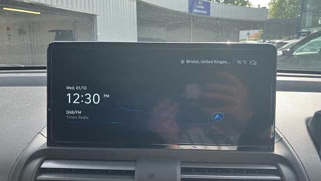 Hyundai INSTER 85kW 02 49kWh 5dr Auto Electric Hatchback