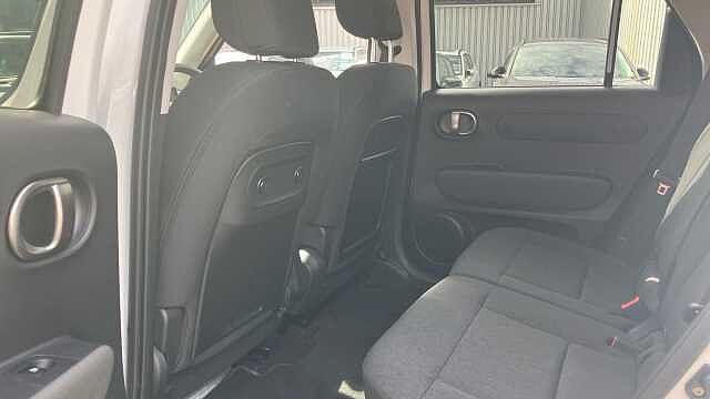 Hyundai INSTER 85kW 02 49kWh 5dr Auto Electric Hatchback