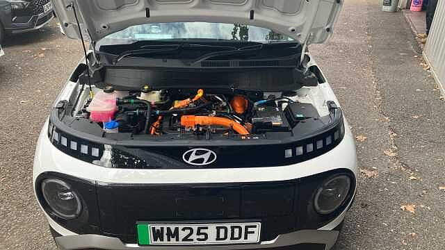 Hyundai INSTER 85kW 02 49kWh 5dr Auto Electric Hatchback
