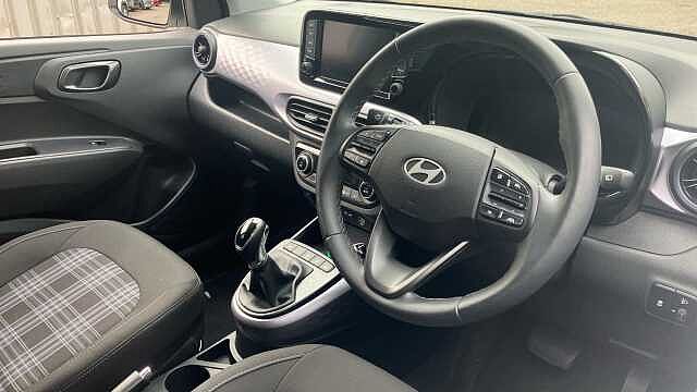 Hyundai i10 1.0 [63] Premium 5dr Auto [Nav] Petrol Hatchback