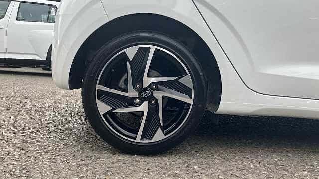 Hyundai i10 1.0 [63] Premium 5dr Auto [Nav] Petrol Hatchback