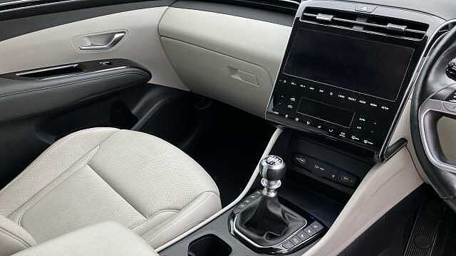 Hyundai TUCSON 1.6 TGDi Ultimate 5dr 2WD Petrol Estate Red