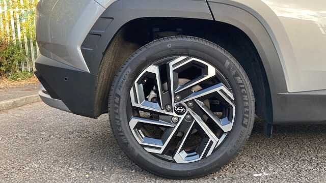 Hyundai TUCSON 1.6T 48V MHD Ultimate 5dr DCT Petrol Estate Silver