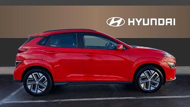 Hyundai KONA 100kW SE Connect 39kWh 5dr Auto Electric Hatchback Red