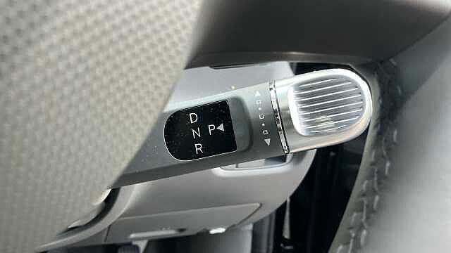 Hyundai INSTER 85kW Cross 49kWh 5dr Auto Electric Hatchback Pearl - Abyss Black