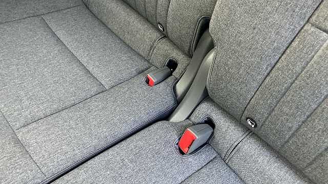 Hyundai INSTER 85kW Cross 49kWh 5dr Auto Electric Hatchback Pearl - Abyss Black