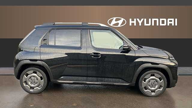 Hyundai INSTER 85kW Cross 49kWh 5dr Auto Electric Hatchback Pearl - Abyss Black