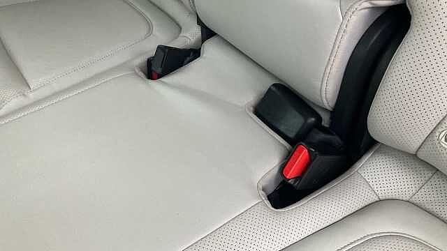 Hyundai TUCSON 1.6 TGDi Hybrid 230 Ultimate 5dr 2WD Auto Hybrid Estate Red