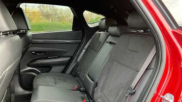 Hyundai TUCSON 1.6 TGDi N Line 5dr 2WD Petrol Estate Red