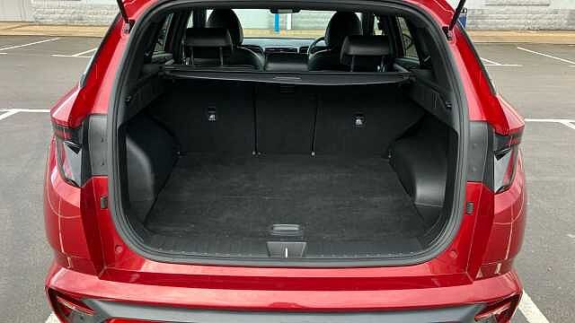 Hyundai TUCSON 1.6 TGDi N Line 5dr 2WD Petrol Estate Red