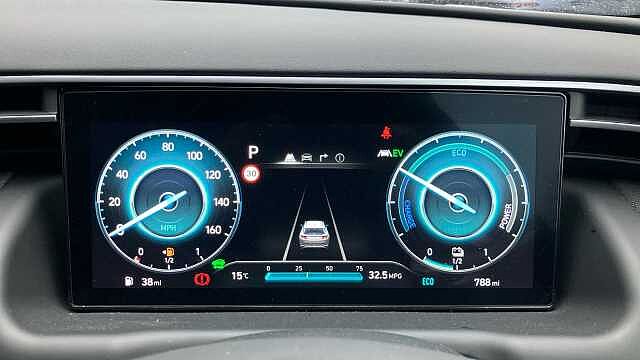 Hyundai TUCSON 1.6 TGDi Hybrid 230 Premium 5dr 2WD Auto Hybrid Estate White