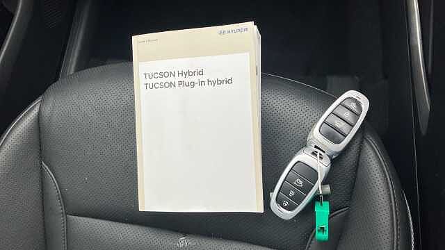 Hyundai TUCSON 1.6 TGDi Hybrid 230 Ultimate 5dr 2WD Auto Hybrid Estate Black