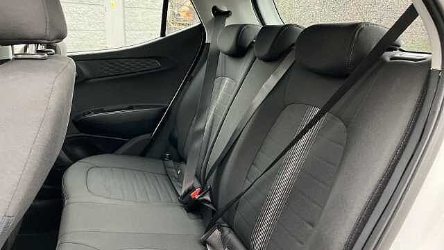 Hyundai I10 1.2 [79] Advance 5dr Auto [Nav] Petrol Hatchback White