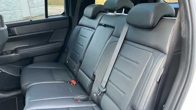 Hyundai SANTA FE 1.6 TGDi Hybrid Calligraphy 5dr 4WD Auto Hybrid Estate