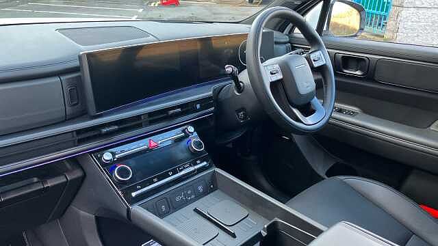 Hyundai SANTA FE 1.6 TGDi Hybrid Calligraphy 5dr 4WD Auto Hybrid Estate