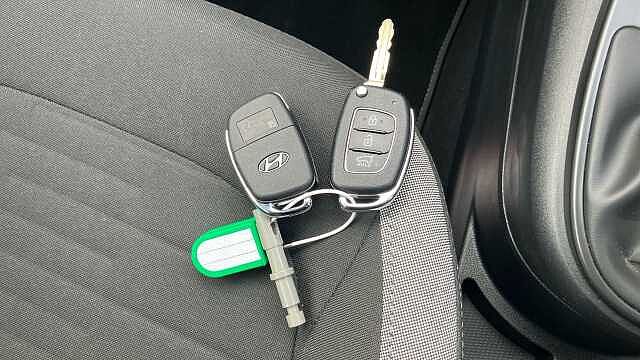 Hyundai I10 1.0 [63] Advance 5dr Auto [Nav] Petrol Hatchback Grey