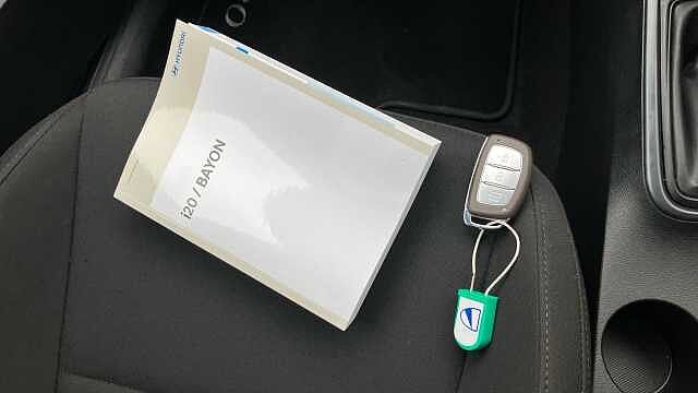 Hyundai I20 1.0T GDi Ultimate 5dr DCT Petrol Hatchback Vibrant Blue - Pearl