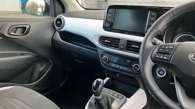 Hyundai i10 1.0 MPi Premium 5dr Auto Petrol Hatchback