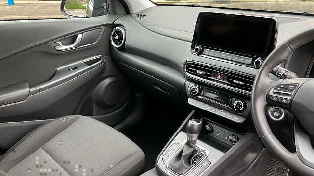 Hyundai KONA 1.6 GDi Hybrid Premium 5dr DCT Hybrid Hatchback Black