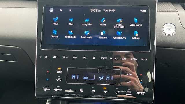 Hyundai TUCSON 1.6 TGDi Plug-in Hybrid Ultimate 5dr 4WD Auto Estate Grey