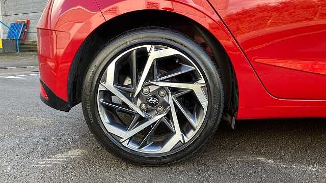 Hyundai I20 1.0T GDi 48V MHD Premium 5dr DCT Petrol Hatchback Red