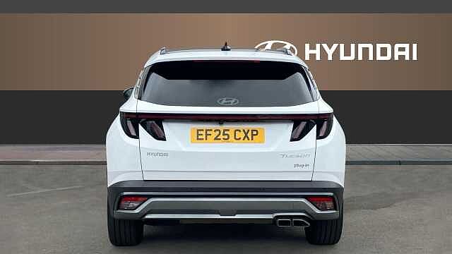 Hyundai TUCSON 1.6T Plug-in Hybrid Ultimate 5dr Auto Estate White