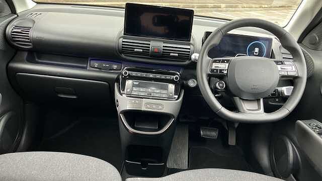 Hyundai INSTER 85kW 02 49kWh 5dr Auto Electric Hatchback