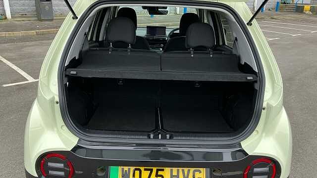 Hyundai INSTER 85kW 02 49kWh 5dr Auto Electric Hatchback