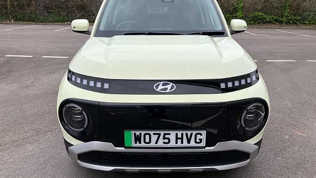 Hyundai INSTER 85kW 02 49kWh 5dr Auto Electric Hatchback