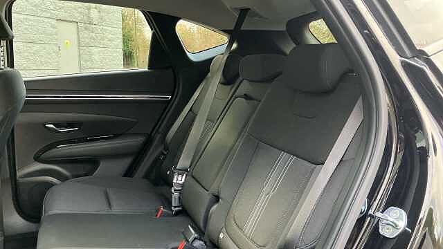 Hyundai TUCSON 1.6 TGDi Hybrid 230 Premium 5dr 2WD Auto Hybrid Estate Black