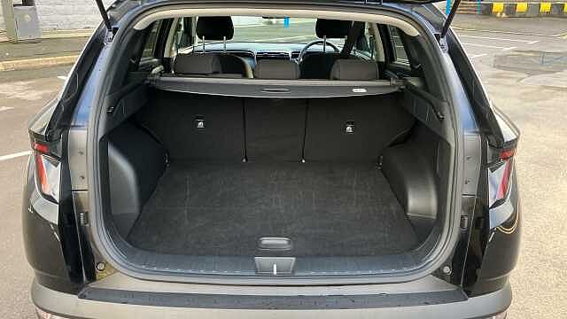 Hyundai TUCSON 1.6 TGDi Hybrid 230 Premium 5dr 2WD Auto Hybrid Estate Black