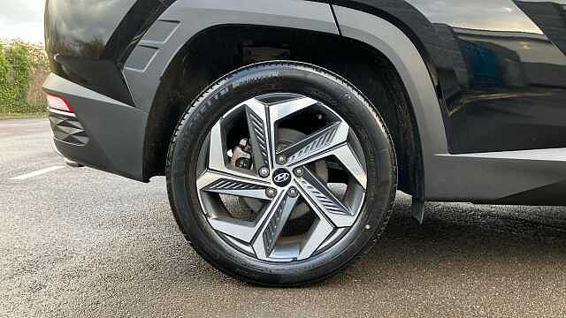 Hyundai TUCSON 1.6 TGDi Hybrid 230 Premium 5dr 2WD Auto Hybrid Estate Black