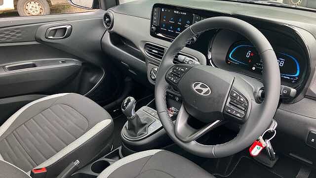 Hyundai I10 1.0 [63] Advance 5dr Auto [Nav] Petrol Hatchback Vibrant Blue - Pearl