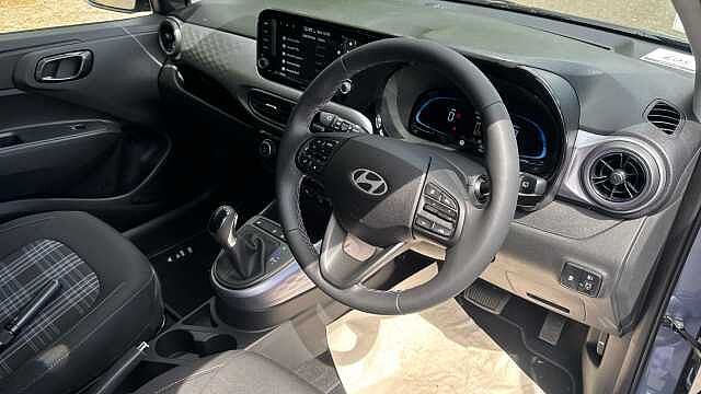 Hyundai i10 1.2 [79] Premium 5dr Auto [Nav] Petrol Hatchback