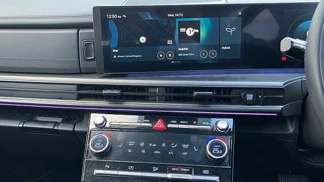Hyundai SANTA FE 1.6 TGDi Hybrid Calligraphy 5dr 4WD Auto Hybrid Estate