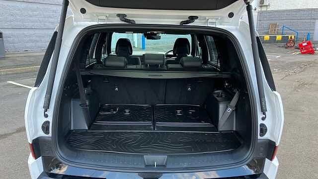 Hyundai SANTA FE 1.6 TGDi Hybrid Calligraphy 5dr 4WD Auto Hybrid Estate