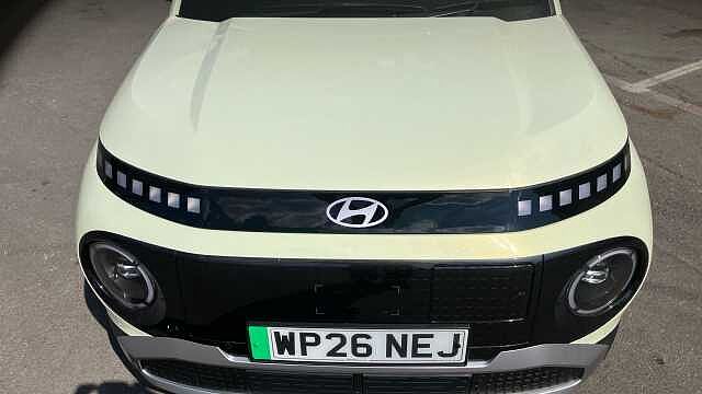 Hyundai INSTER 85kW 02 49kWh 5dr Auto Electric Hatchback Pearl - Buttercream Yellow