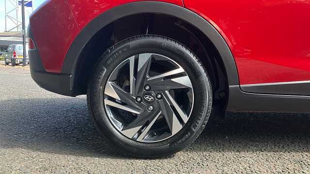 Hyundai BAYON 1.0 TGDi 48V MHEV SE Connect 5dr Petrol Hatchback Red