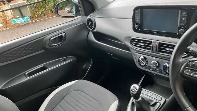 Hyundai i10 1.2 MPi SE Connect 5dr Petrol Hatchback