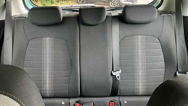 Hyundai i10 1.2 MPi SE Connect 5dr Petrol Hatchback