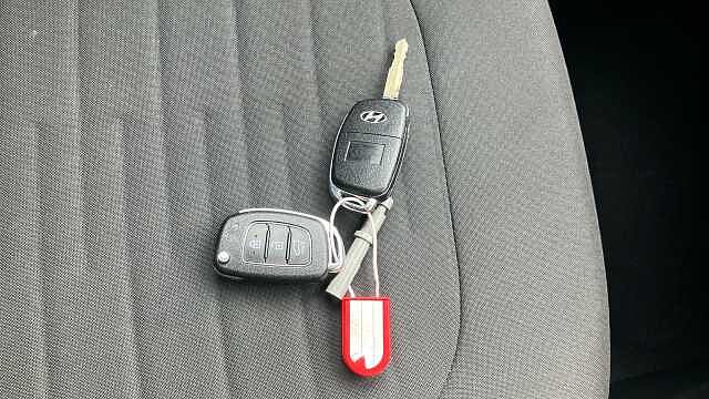 Hyundai i10 1.2 MPi SE Connect 5dr Petrol Hatchback