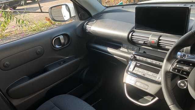 Hyundai INSTER 85kW 02 49kWh 5dr Auto Electric Hatchback